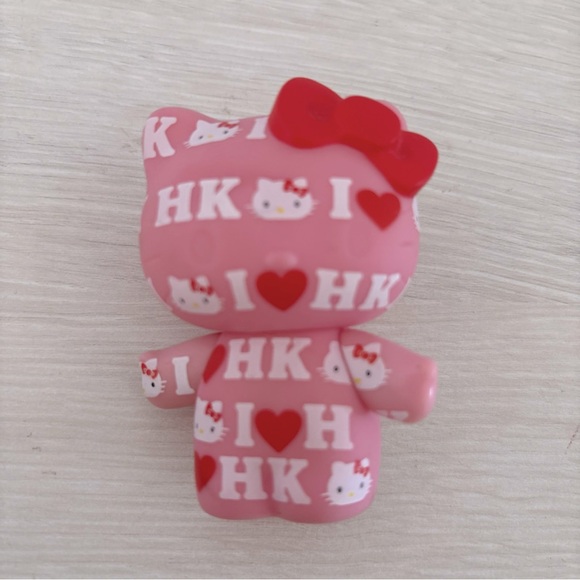 Hello Kitty Sanrio Pink Red Hearts Plastic Toy Figurine 2007 - Picture 1 of 4
